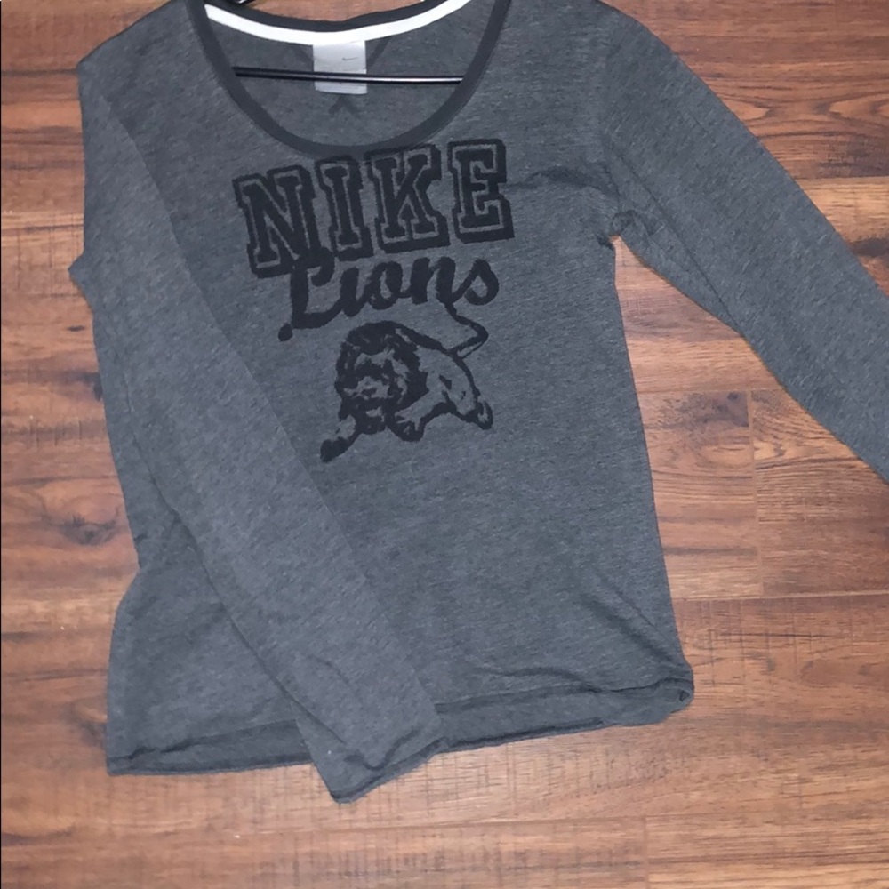Long sleeve shirt